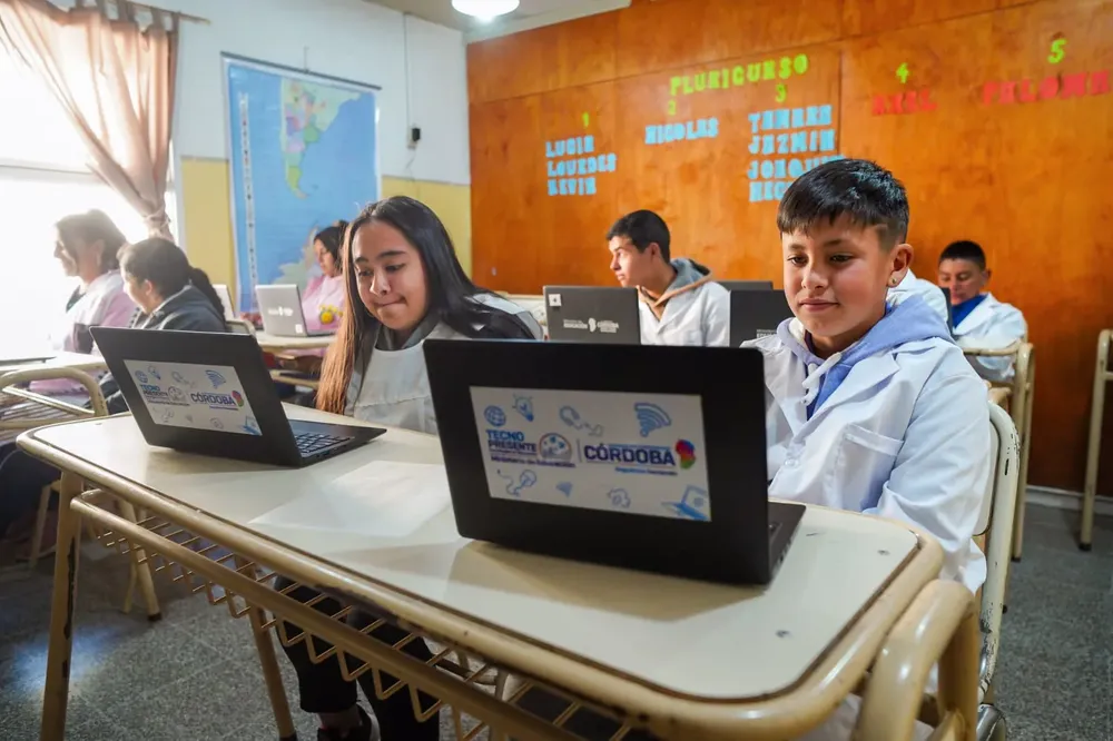 Conectividad en escuelas rurales (Gobierno de Córdoba)