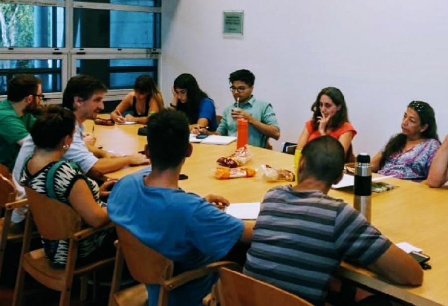 reunion por predios ferroviarios de Alta Córdoba by fundacion Córdoba de todos