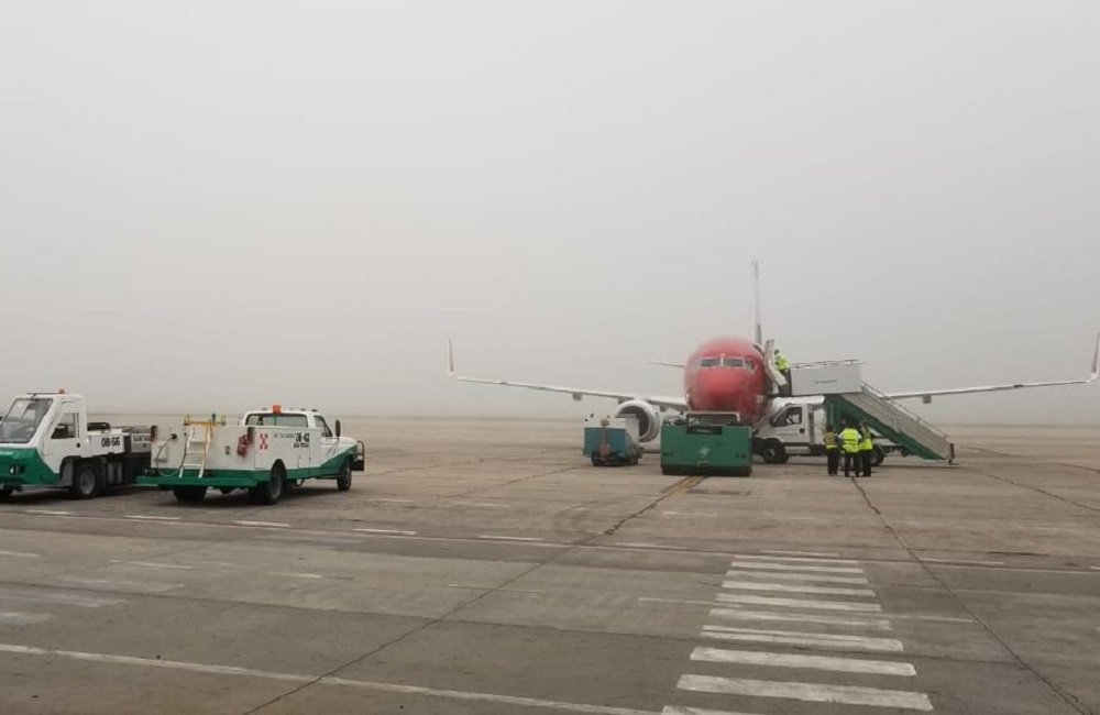 Taravella aeropuerto niebla by @andyferreyra