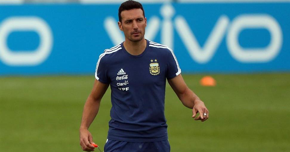 Scaloni negó una posible conspiración tras las bajas de Pavón y Armani