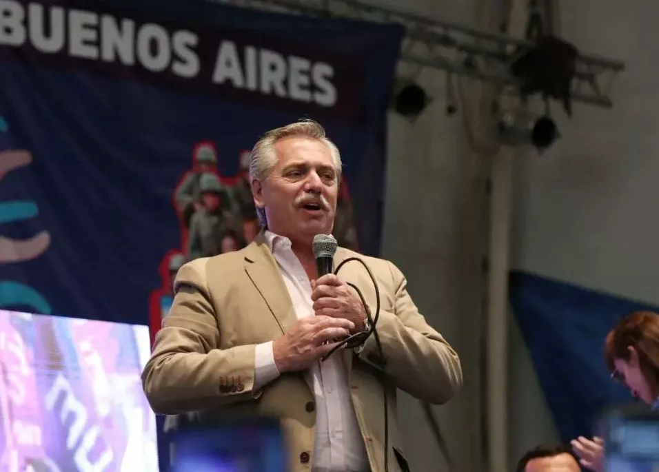Alberto Fernández by NA