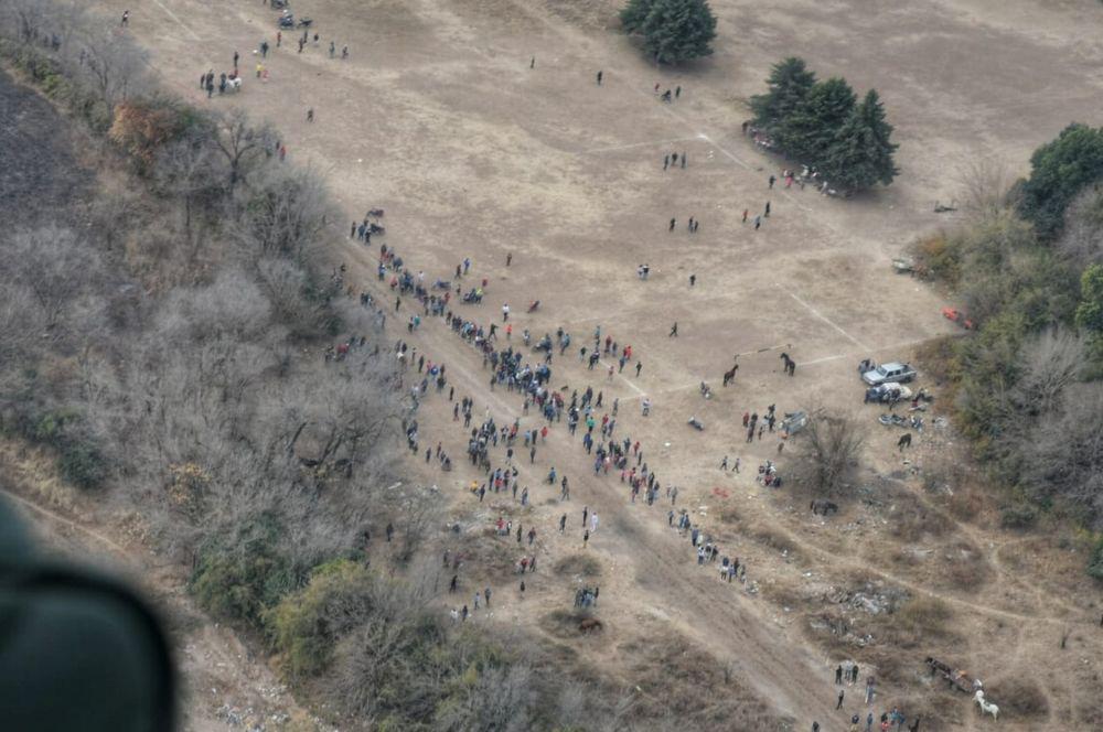 Carreras de caballos desde el helicoptero de la provincia