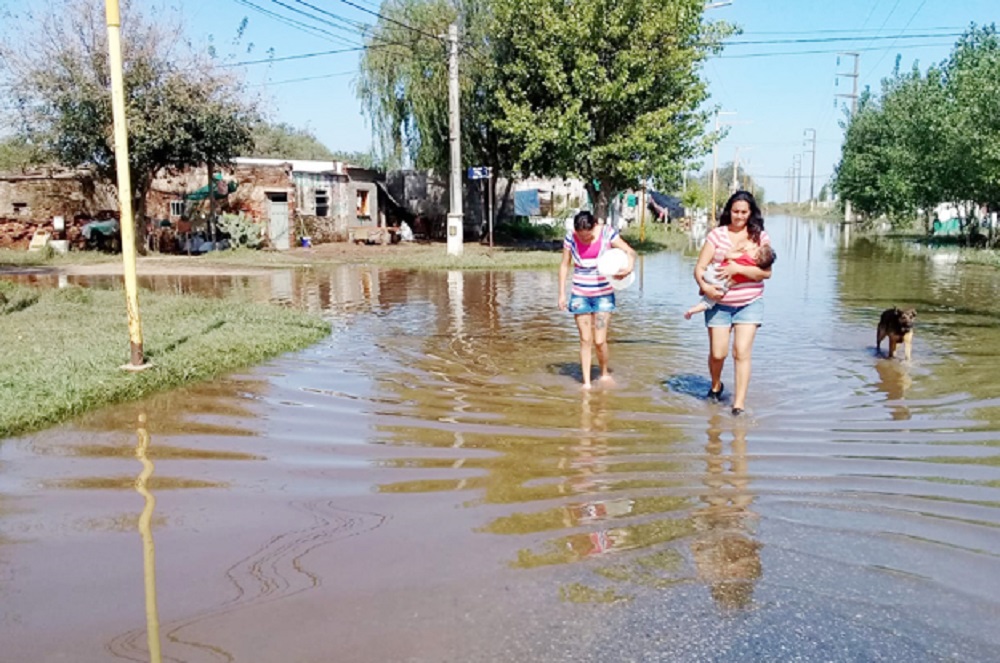 Saturnino María Laspiur inundaciones prensa Gobierno