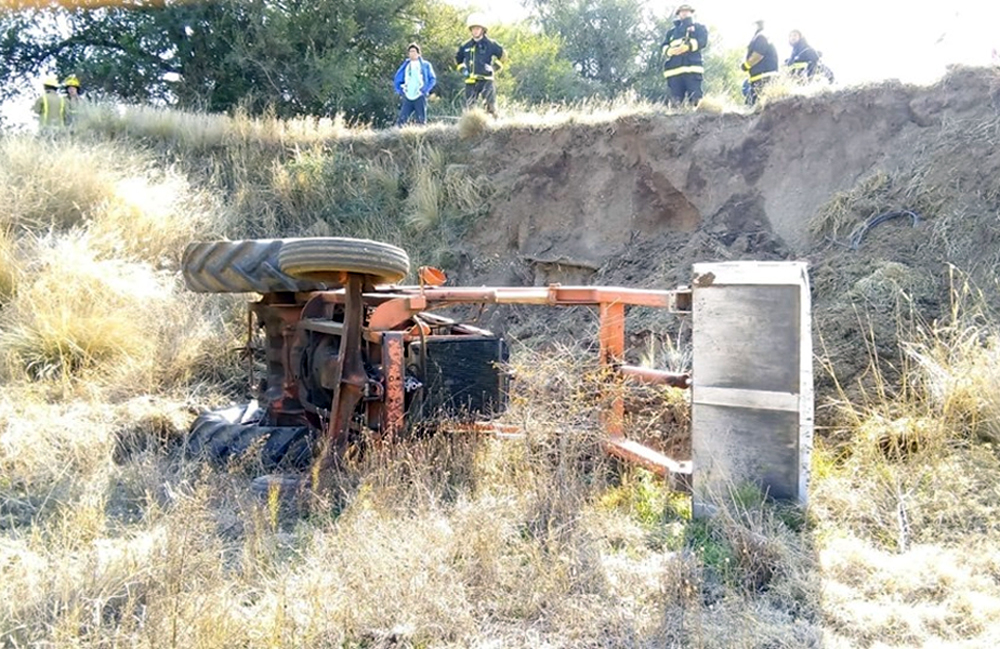 muerto tractor by tribuna