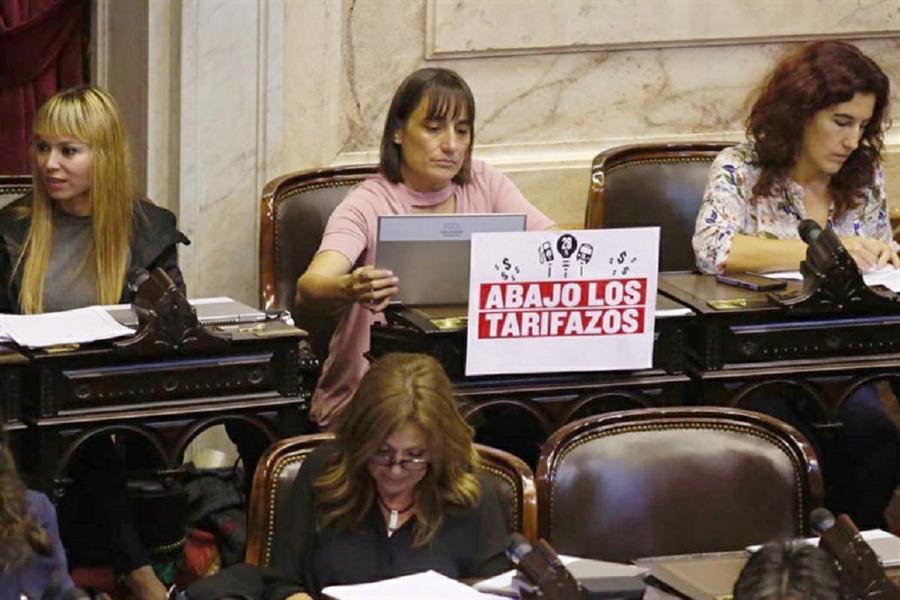 Cartel diputados tarifazo by Emiliano Lasalvia LN