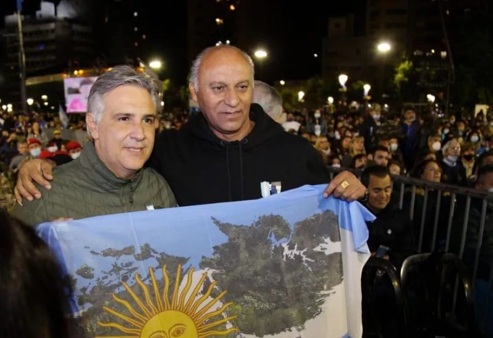 Llaryora acto Malvinas by Municip Cba
