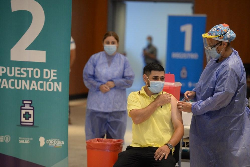 Vacunado coronavirus Córdoba by prensa Gobierno