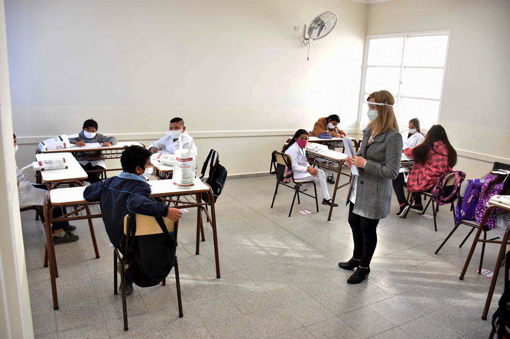 retorno clases san juan by Télam