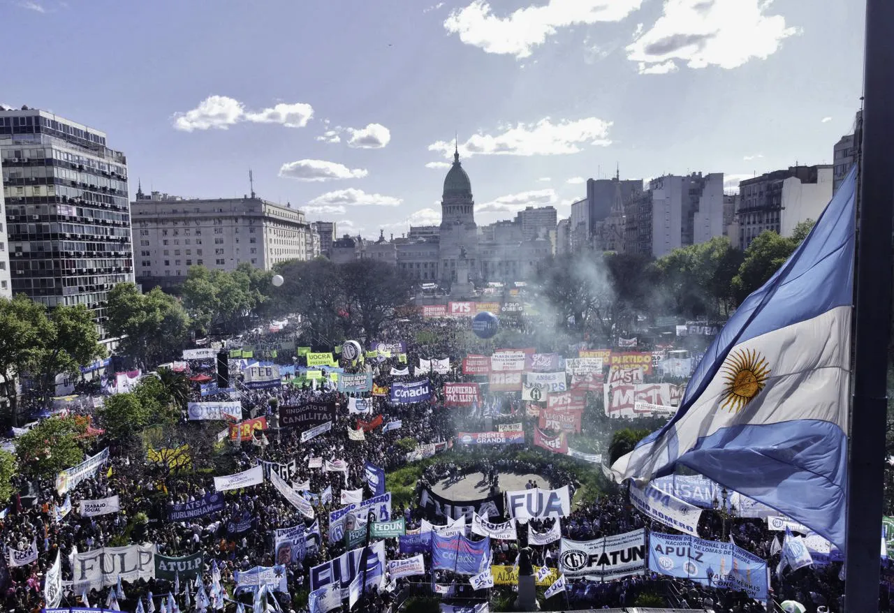 Segunda Marcha Federal Universitaria en Buenos Aires (NA) 3