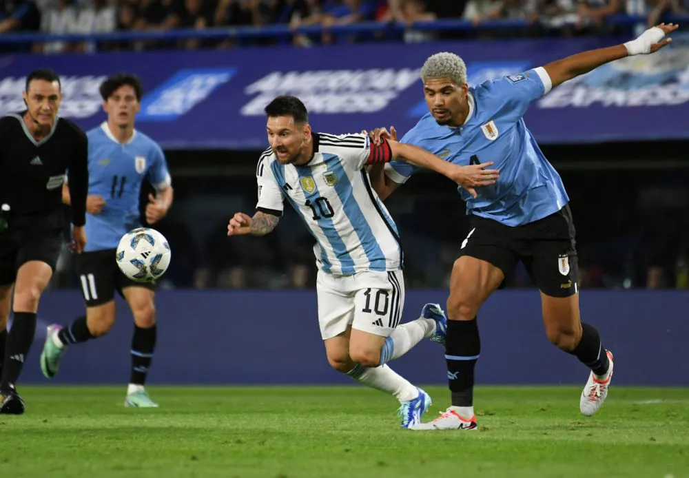 Messi en la Bombonera by @Argentina