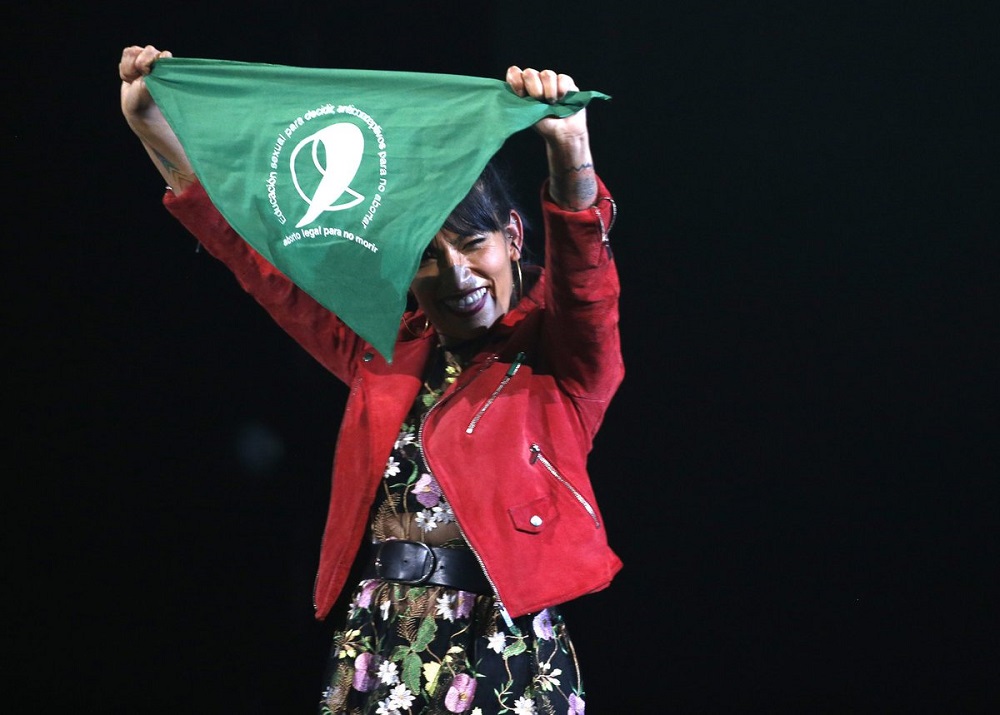 Ana pañuelo verde