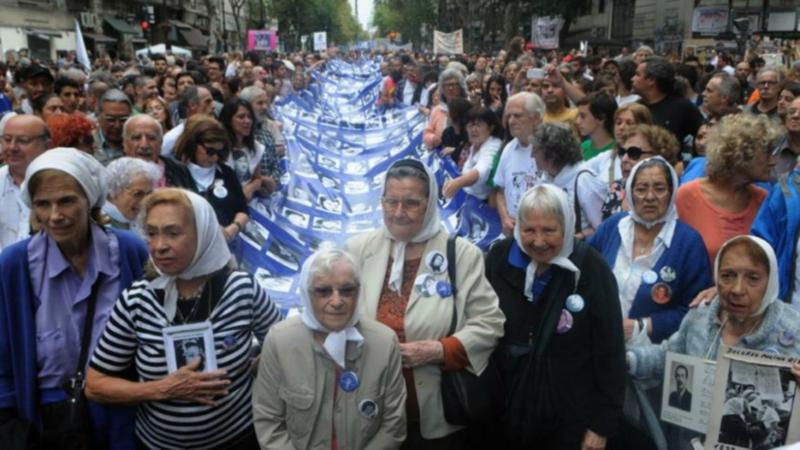 madres de plaza de mayo