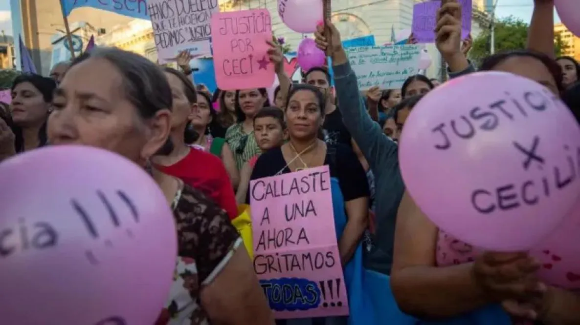 Marcha por Cecilia gentileza radiobicentenario