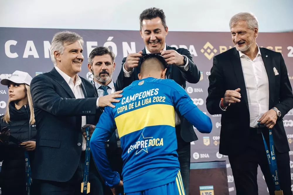 Llaryora, Calvo y Campana en el Kempes