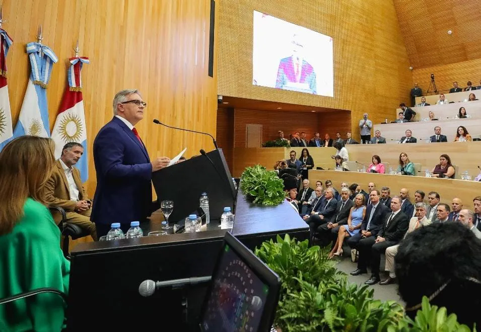 martin llaryora legislatura 3