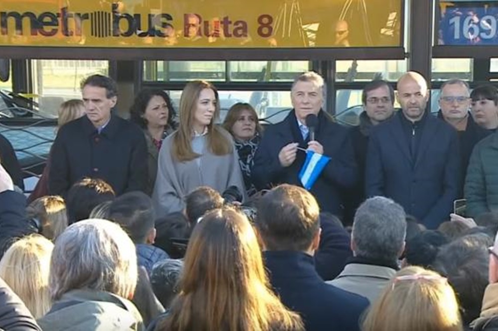 macri-metrobus ruta 8