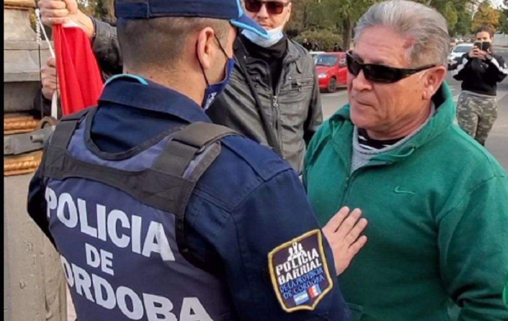 Destrozos parque Sarmiento Día del Orgullo