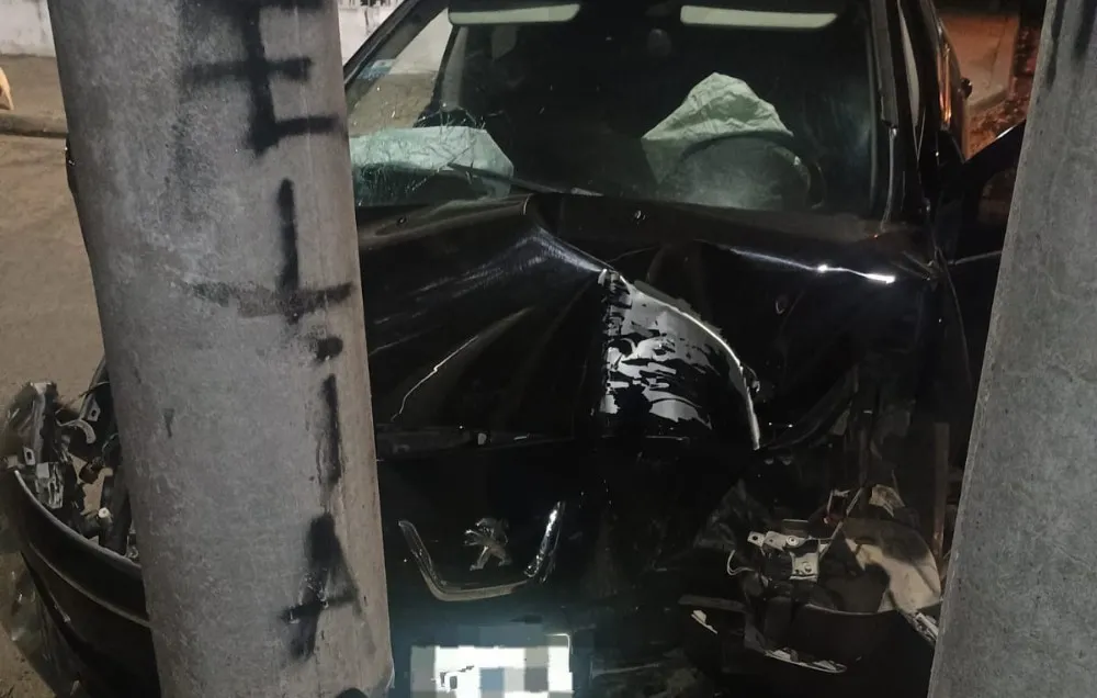 menor detenida chocó a un policía web