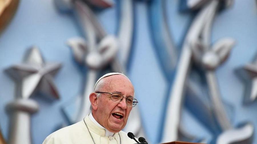 papa @AFP