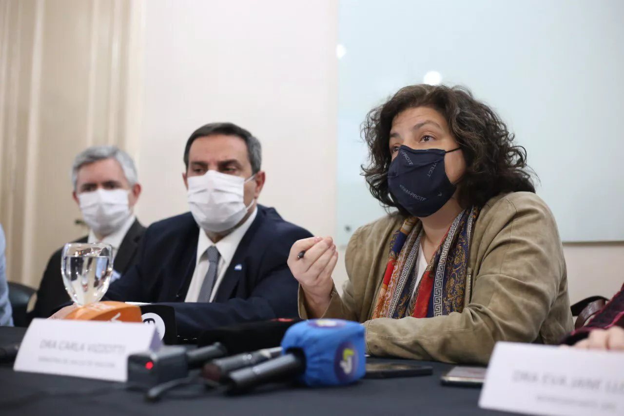 Vizzotti conf prensa Tucuman by Tw Carla Vizzotti