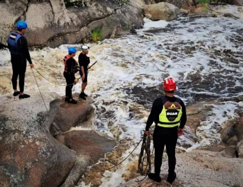 Operativo en el río La Suela