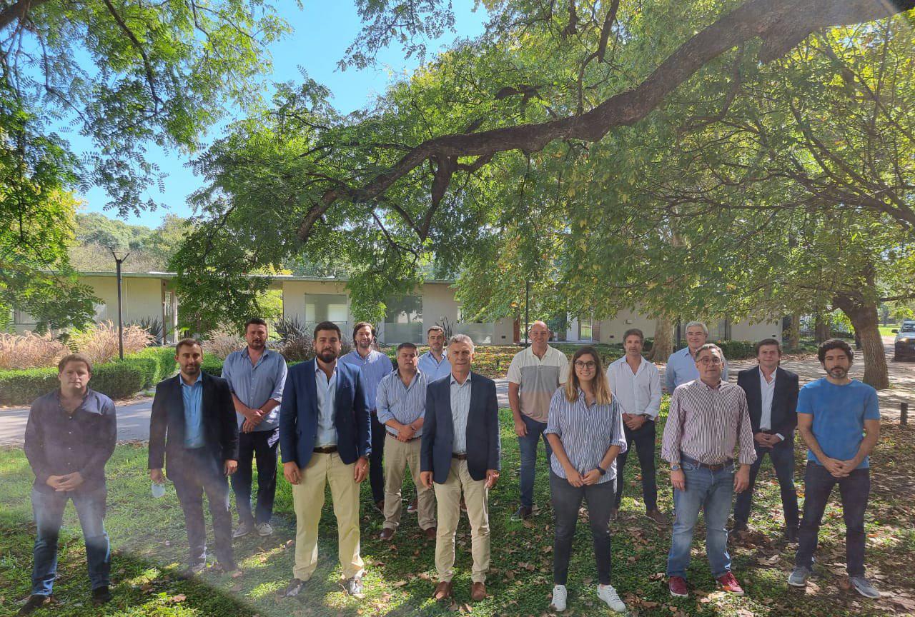 Reunión JUntos por el cambio by gentileza