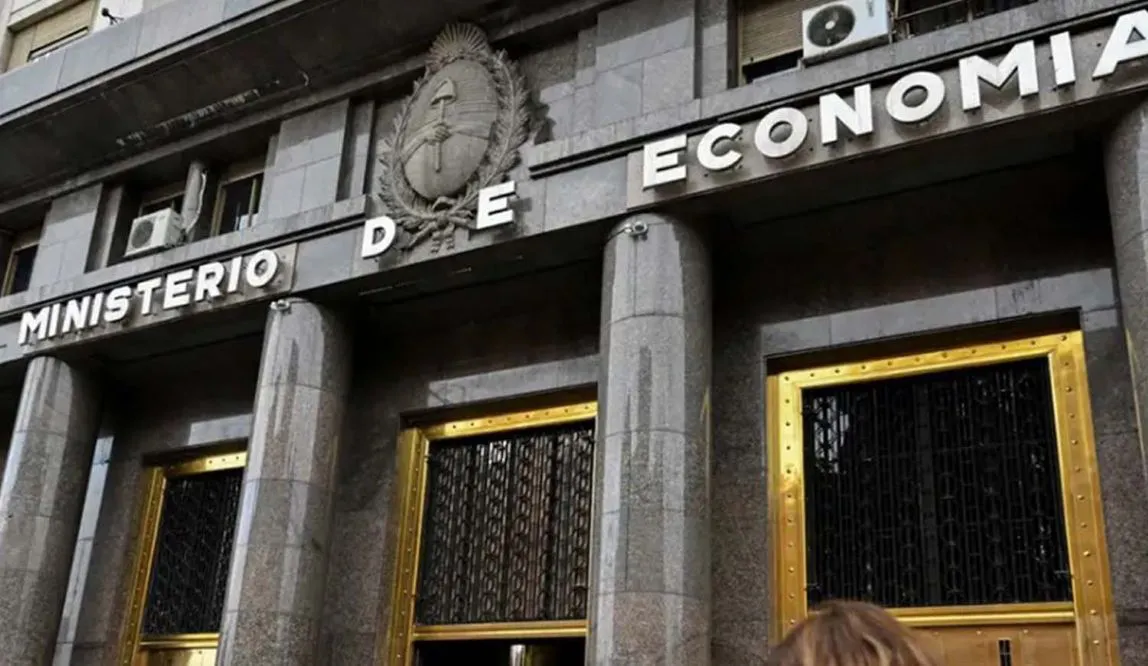 Ministerio de Economia by Nuevos Papeles
