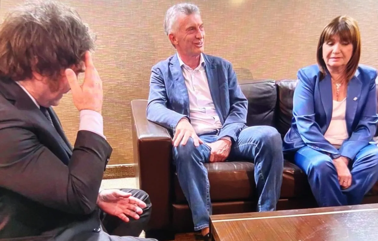 milei bullrich y macri @ezequielmauro