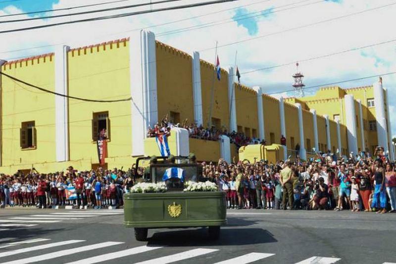 caravana Fidel_01