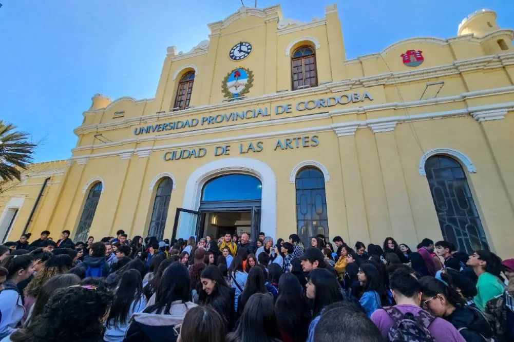 UPC by prensa.cba