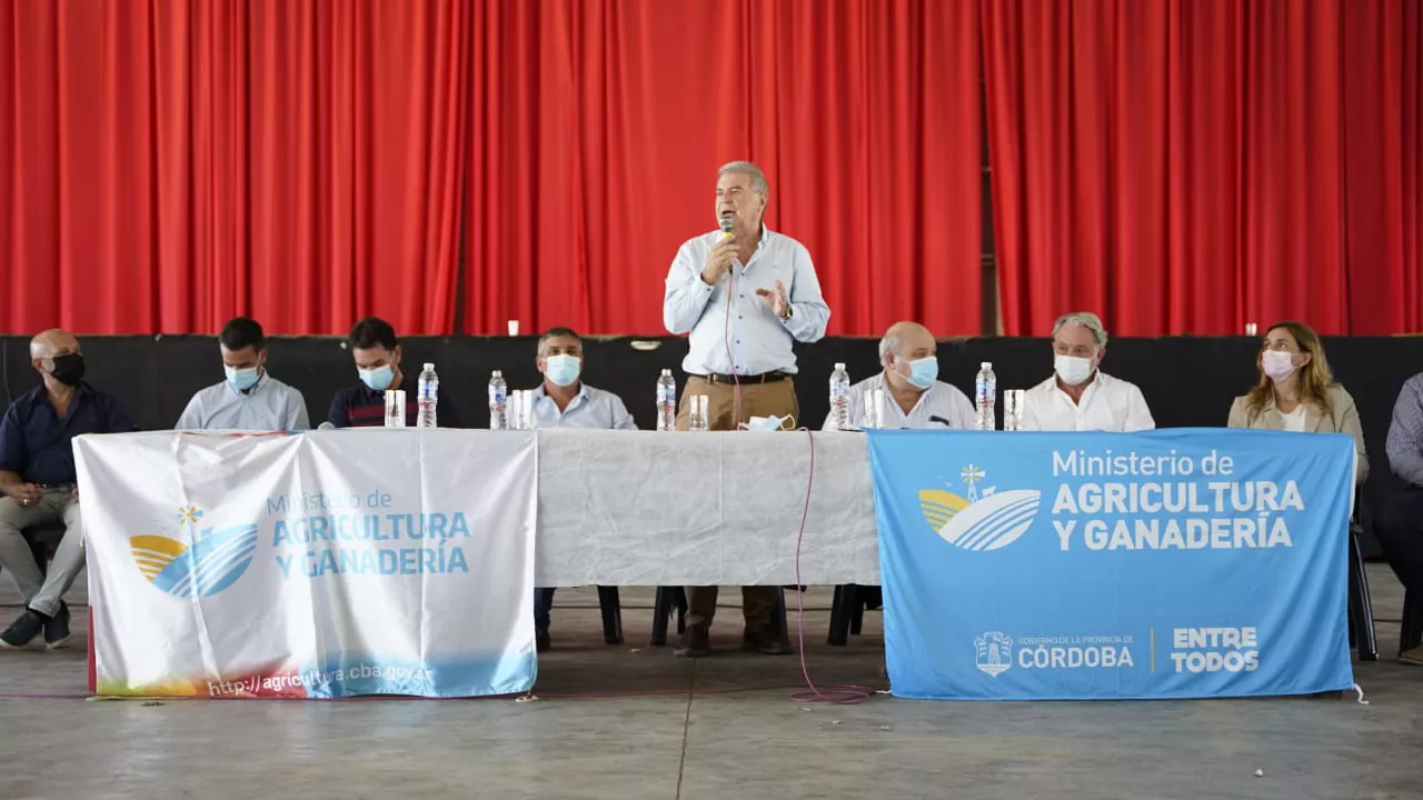 Ministro Busso by prensa.cba
