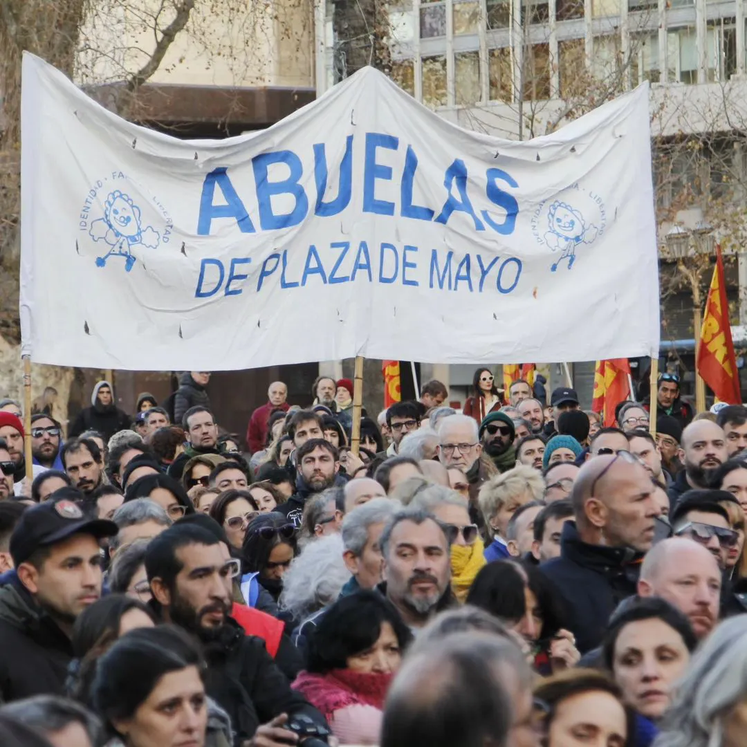 Reclamo por la búsqueda de nietos recuperados (instagram Abuelas) (2)
