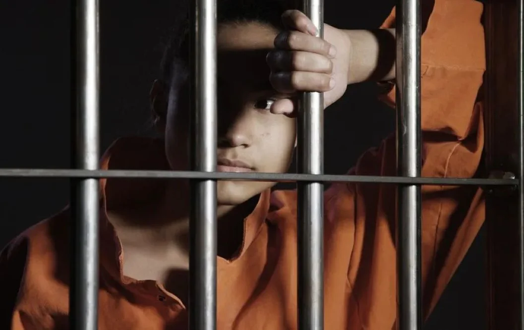 menor-prision gentileza Microjuris