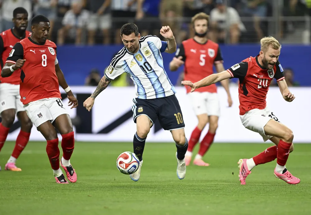 messi partido Mundial by na - Xinhua.jpg 1