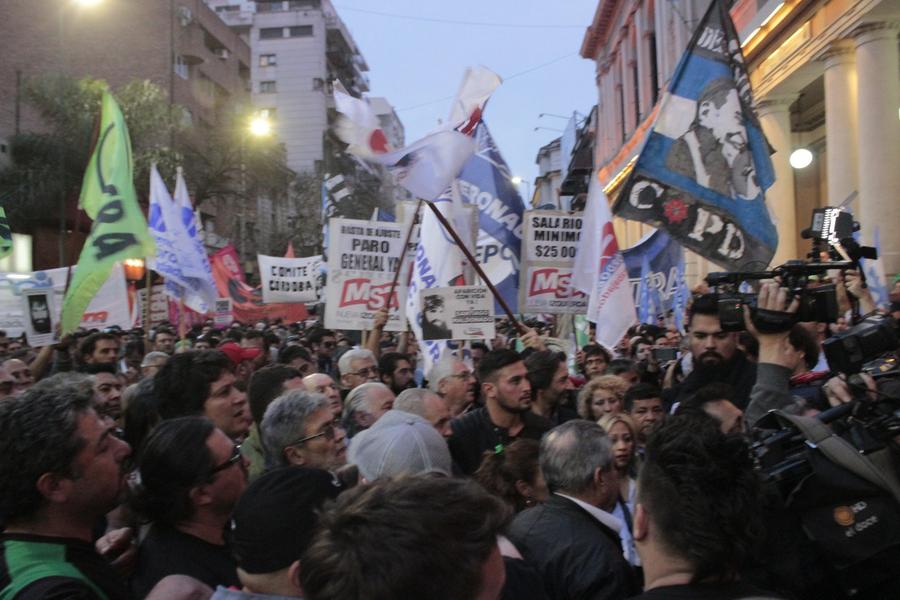 Marcha gremios cordoba cgt Diego Roscop 10