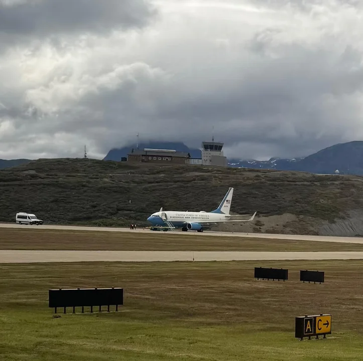 Avión de eeuu en ushuaia by na