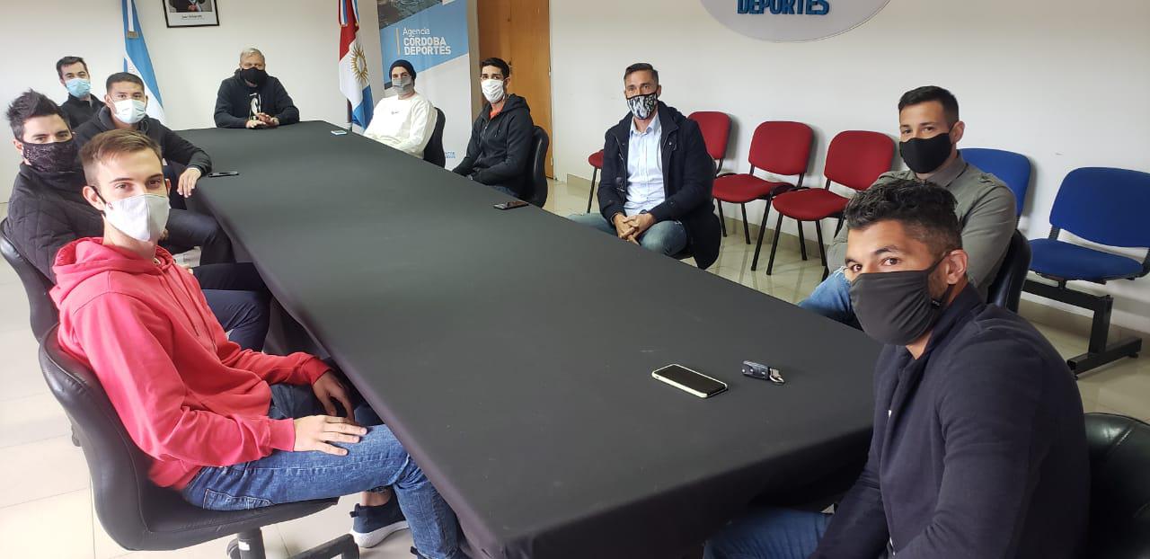Pichi Campana y jugadores cordobeses @DeportesCba