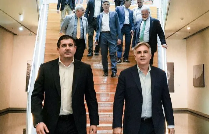 Llaryora anunció ampliación del Aeropuerto 01