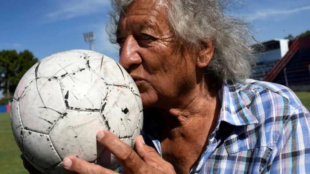 Falleció Tomás "Trinche" Carlovich, leyenda del fútbol rosarino