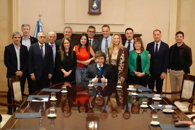 Reunión de Javier Milei con el nuevo gabinete (X de OPRA)