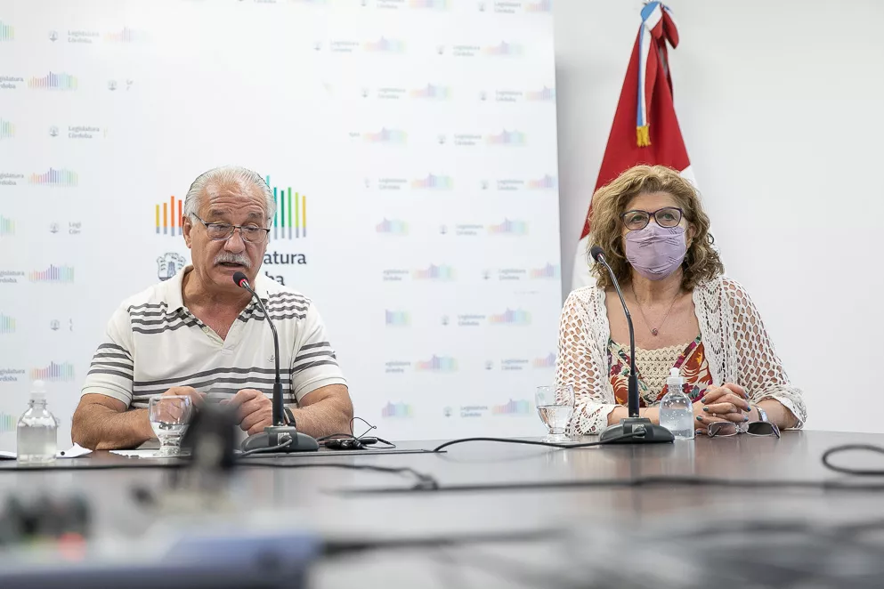Monserrat Uepc prensa Legislatura de Córdoba