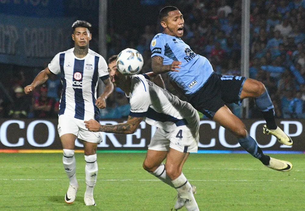 en-el-estadio-julio-csa_1048202
