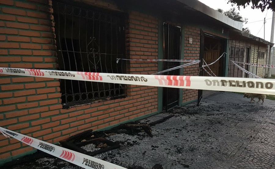 Incendio en barrio Pueyrredón @Leoguevara80