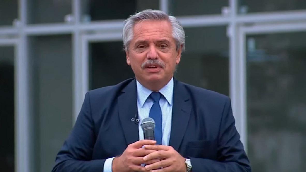 alberto fernandez acto en almbrown