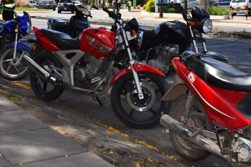 motos