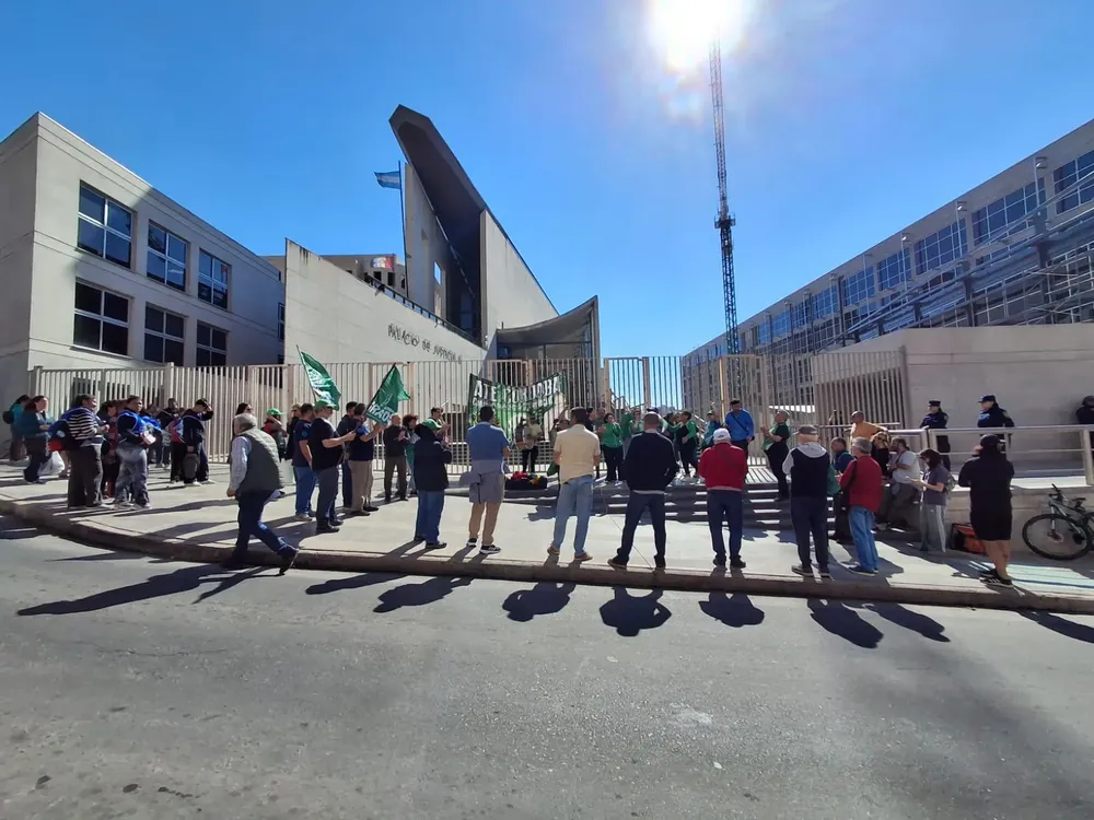 Concentración en Tribunales II para exigir la liberación de Giuliani (ATE)