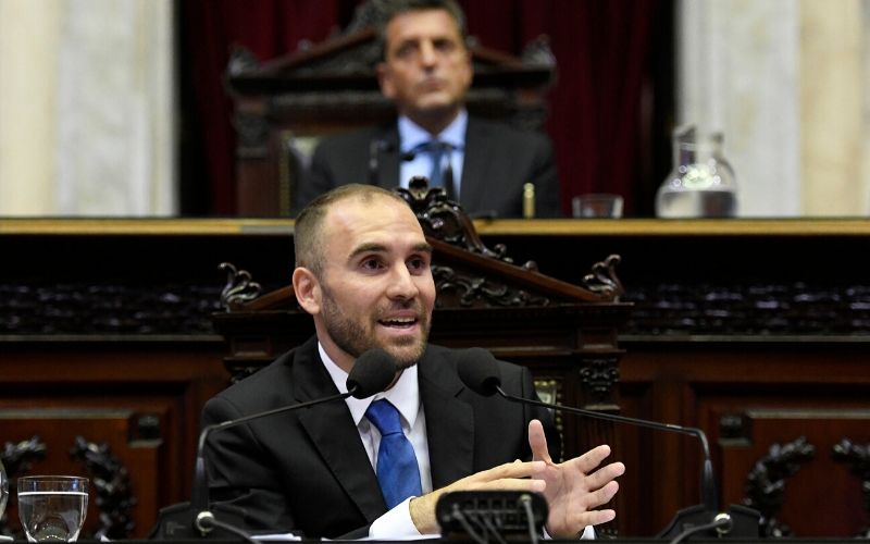 Guzman expone en Diputados Massa de fondo NA