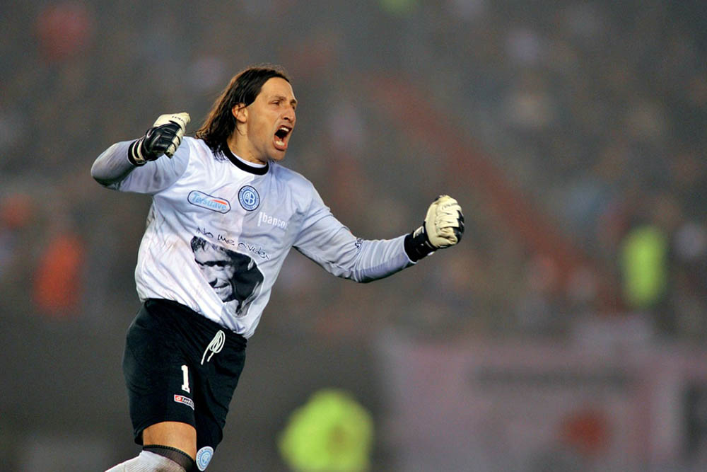 En el cumpleaños de Olave, recordamos sus grandes atajadas