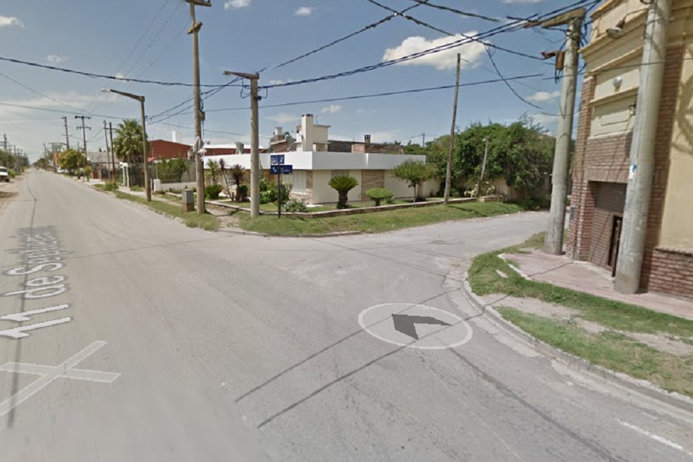 barrio El Quebraco Camino a 60 Cuadras by Google Street View