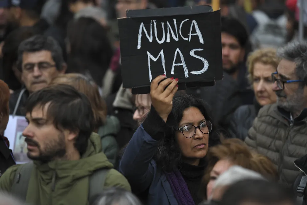 Nunca más by Télam